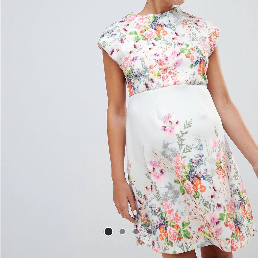 Floral maternity dress